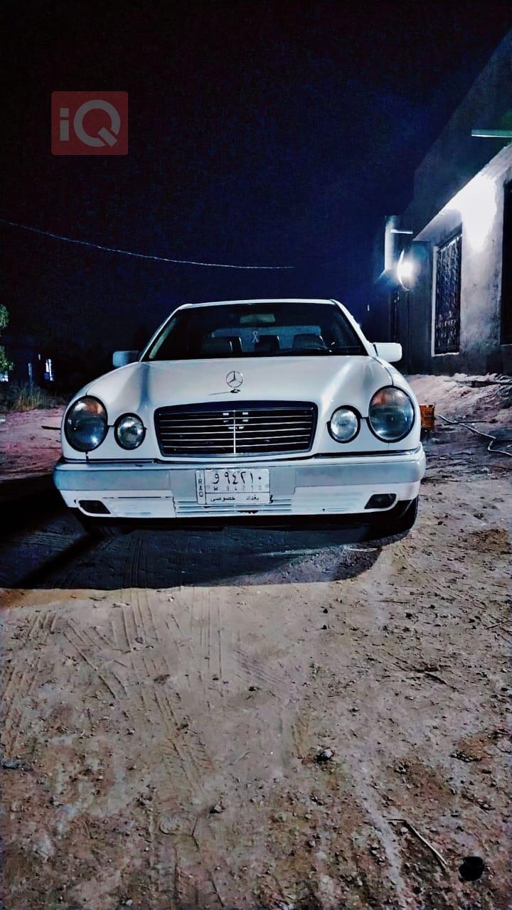 مێرسێدس بێنز E-Class